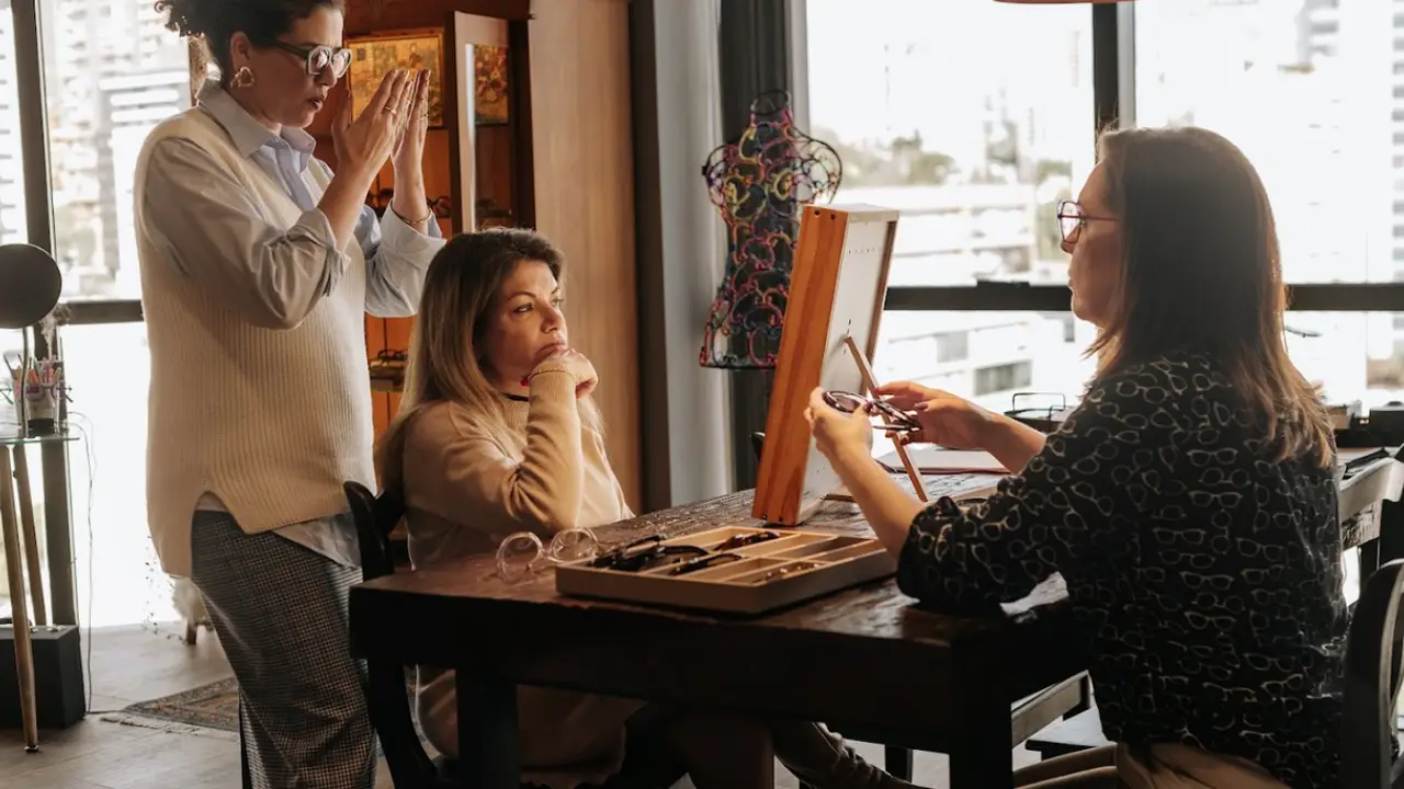 Close de armação metálica